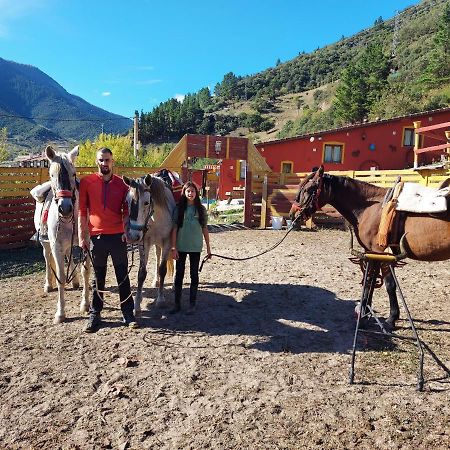 La Hacienda Del Campo Apartment Потес Екстериор снимка